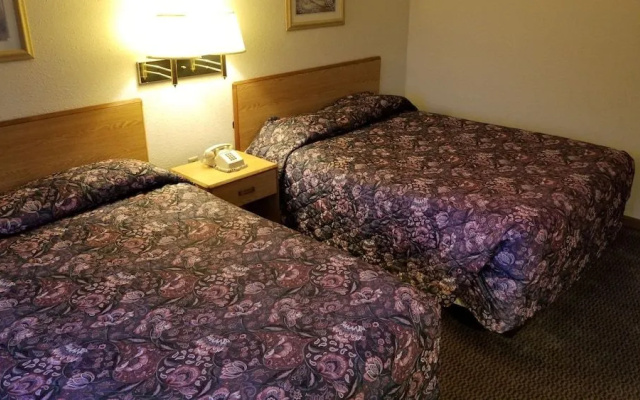 Plymouth Suites Hotel