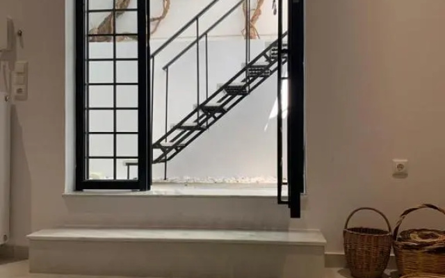 Anna's House