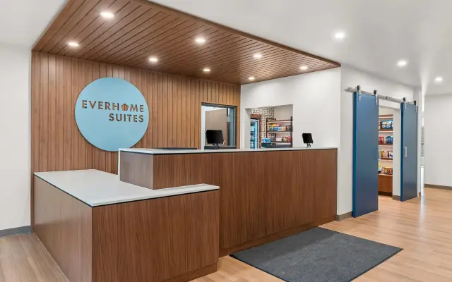 Everhome Suites Somerset - South Brunswick by Choice Hotels