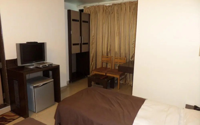 Hotel Aura