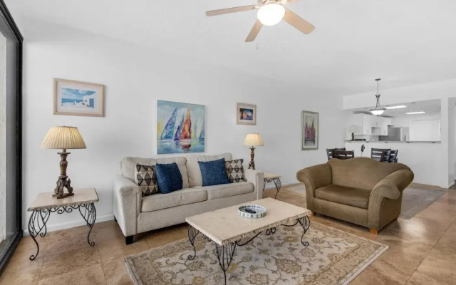 Navarre Towers 1205