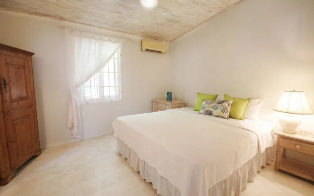 Poolside Paradise Near Beach - Pavilion Villa by Bluescape