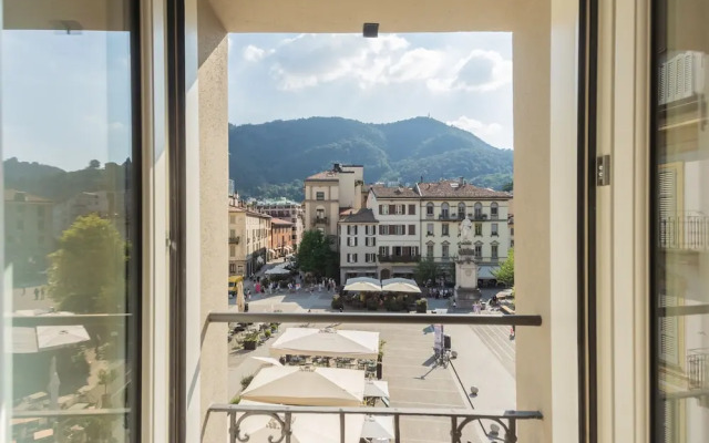 Linda Apartment 3 in Como
