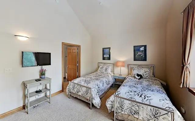 848brpd6 2 Bedroom Condo