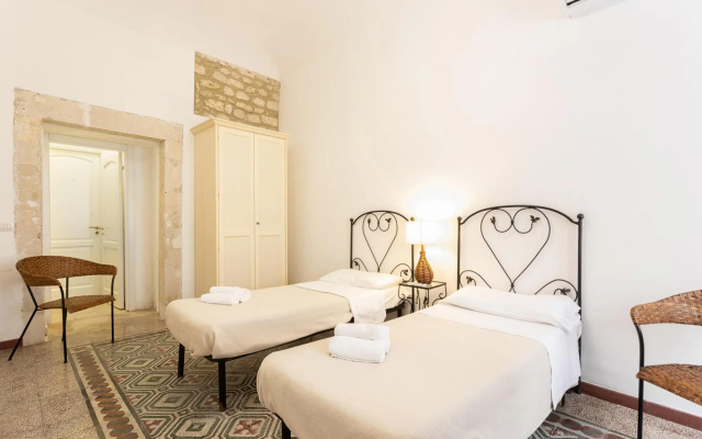 Salomone Apartment 16 by Wonderful Italy