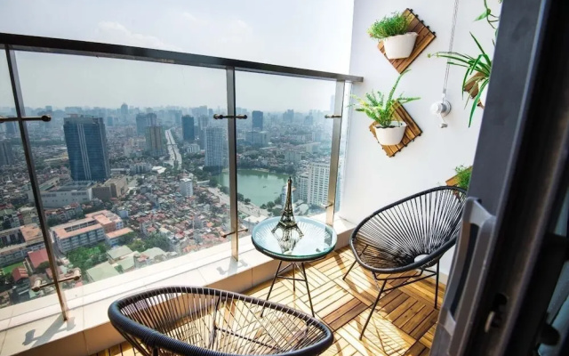 Homefromhome Metropolis Apartments