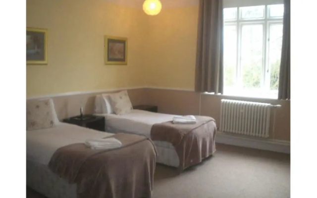 The Admiral Cunningham Hotel