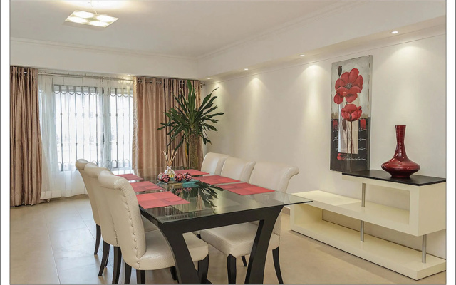 Reeve Court Apartment