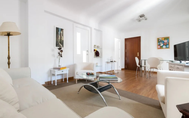 Beautiful Reformed Apartment for 3 pax Atico Velarde