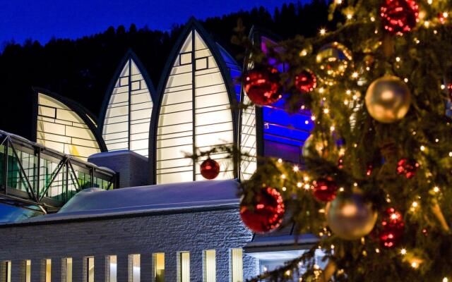 Tschuggen Grand Hotel Arosa вид на фасад