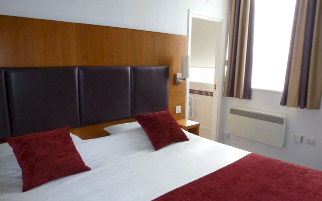 De Trafford Hotel By Greene King Inns