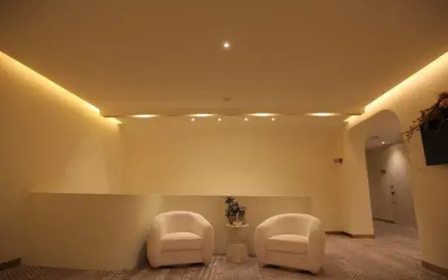 Harbin Dongqing Business Hotel