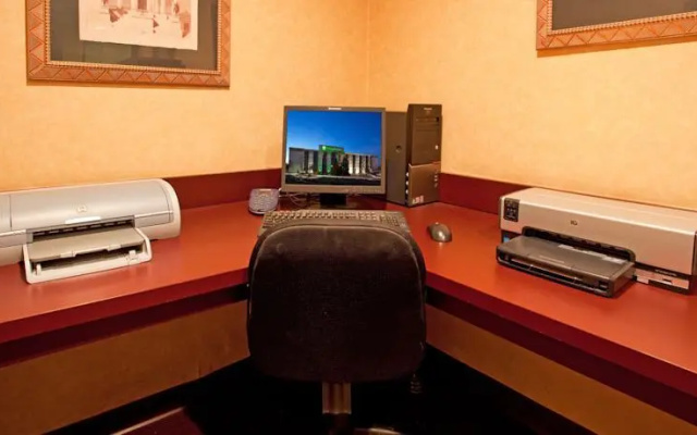 Holiday Inn CINCINNATI-EASTGATE (I-275E)