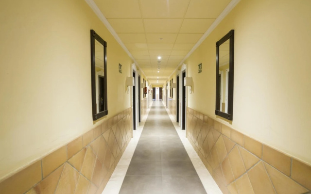 Отель Ibersol Almuñecar Beach & Spa