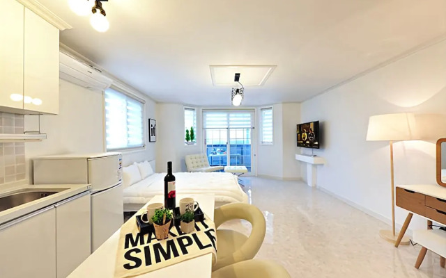 Sea Road Pension