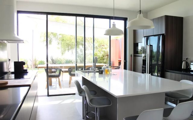 Mountain Guincho Villa by Lisbon-Coast