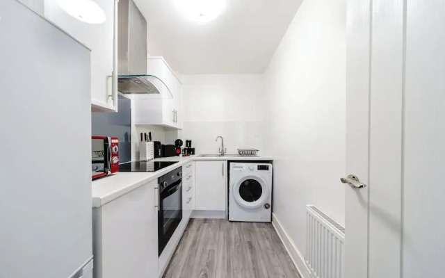 Whitchurch Road Retreat in Cardiff