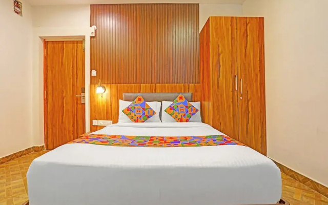 FabHotel Emerald Suites - Near MG Road Metro Station