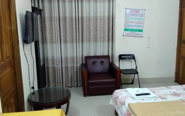 Hotel Charu