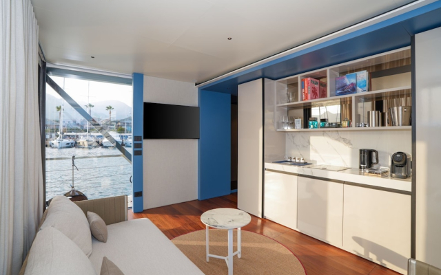 Marina Suite