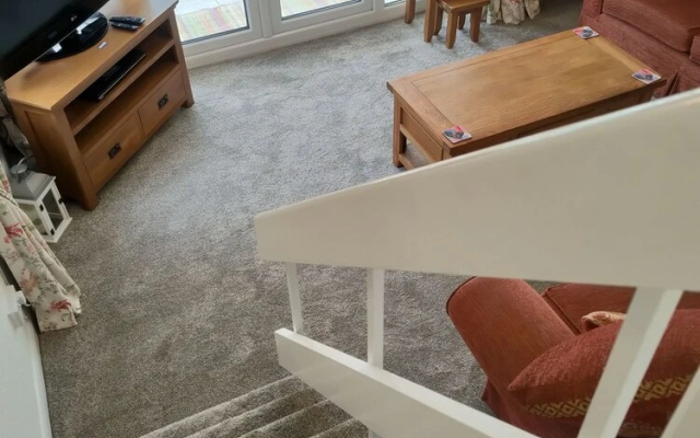 Split Level Bungalow - Sleeps4 - Close to Walks