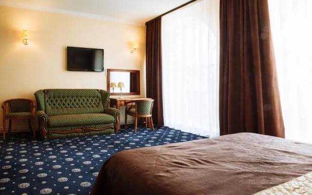 Otel'no-restorannyj kompleks Zlatogor