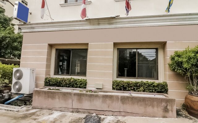 Отель NIDA Rooms Room Thetavee Suan Luang вид на фасад