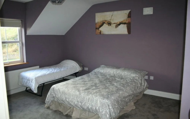 Lios Mór - 5 bed self catering house