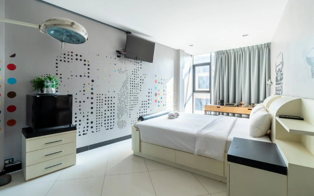 The Secret Service Bed and Breakfast Hotel