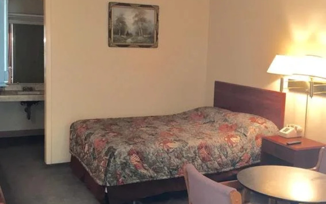 Budgetel Inn and Suites Dalton