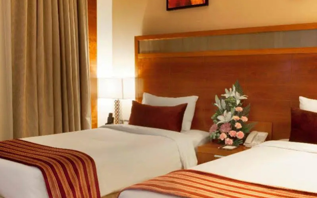 Отель Landmark Grand Hotel