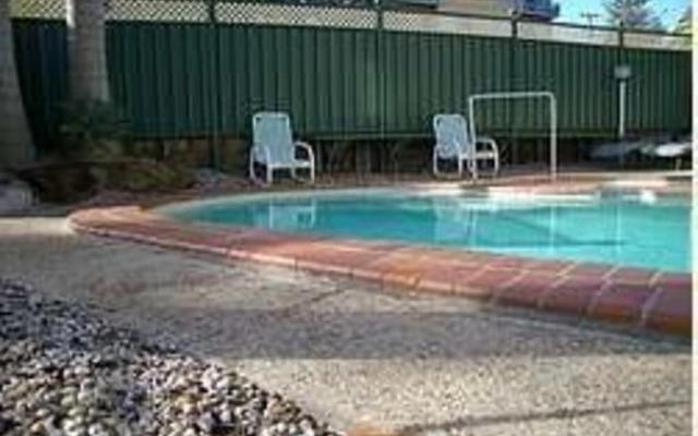 Whitecaps Holiday Apartments