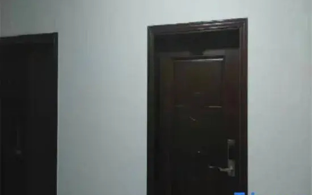 Xiangxiang Yikang Apartment