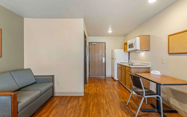 Extended Stay America Select Suites - Cleveland - Mentor