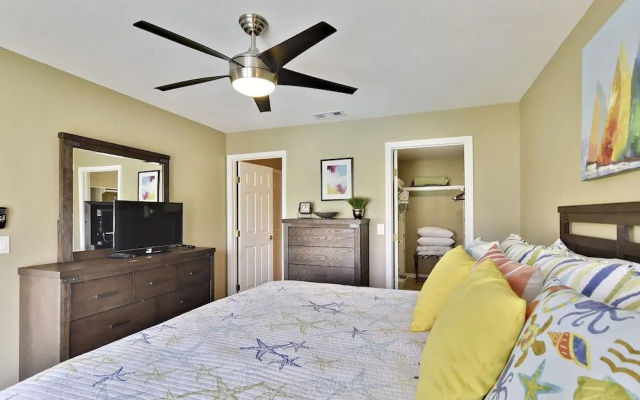 Dawn 935 - 1 Br Condo