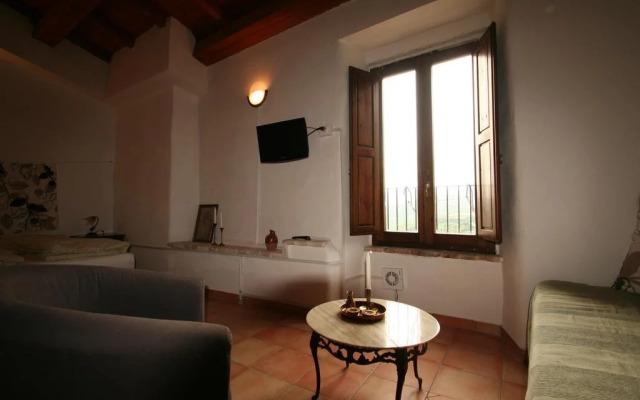 Sotto Il Castello