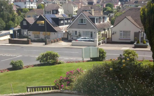 Churston Way Lodge Guest House