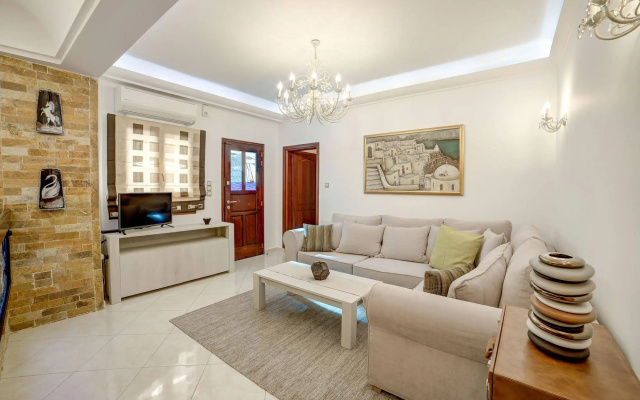 Santorini Suite Home