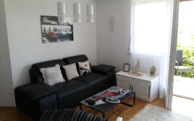 Apartment Macho