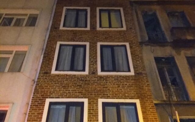 Отель Volga Suites вид на фасад