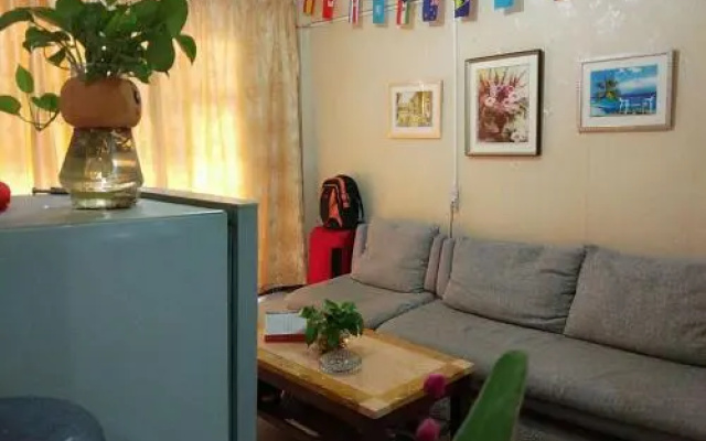 69 Youth Hostel （Longhua Subway Branch）