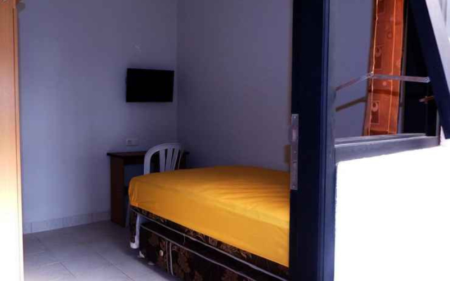 Homestay at Kingkost Karangjati 1