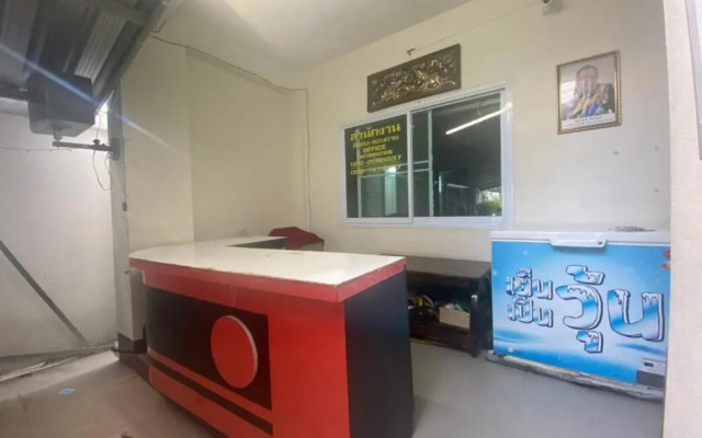 OYO 1135 Triple A Residence