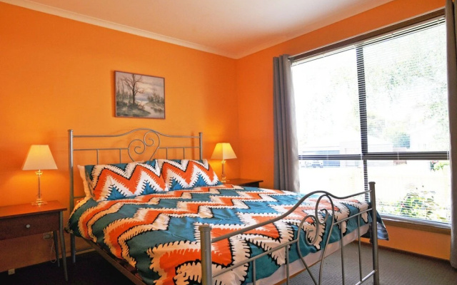 Alwyns By The Sea - Pet Friendly (Outside Only)