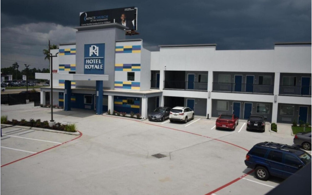 Hotel Royale IAH Airport North Houston I-45