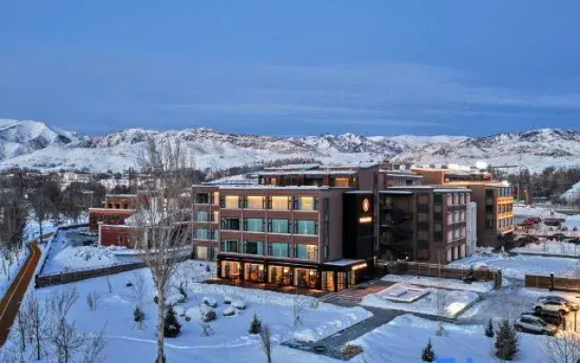 EMA（Explore Misterious Area）HOTEL  (Altay )