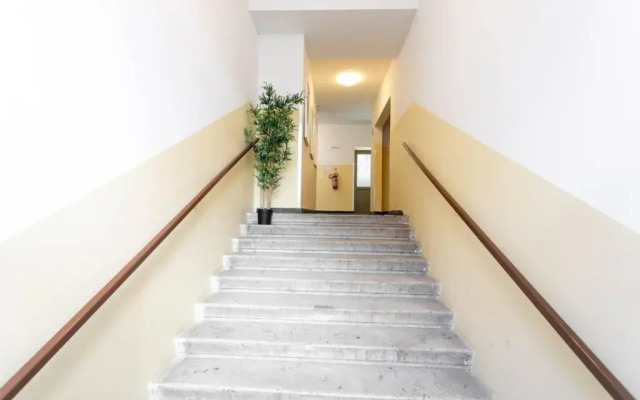 Studio-Apartment between Schoenbrunn & the City Center (13)