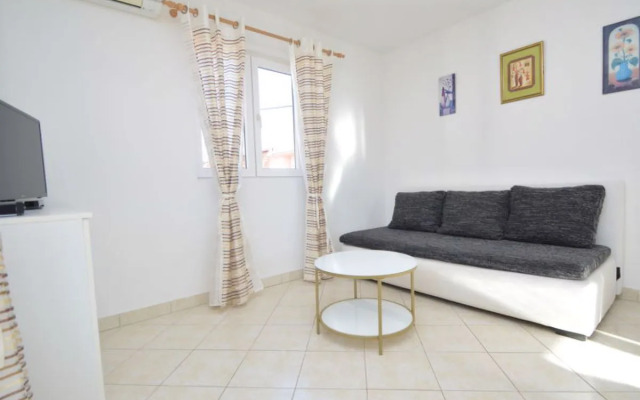Apartment Ena
