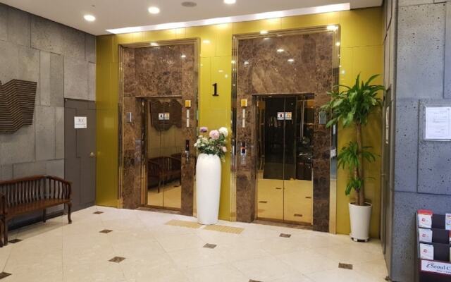 Coop City Hotel Oryu Station вид на фасад