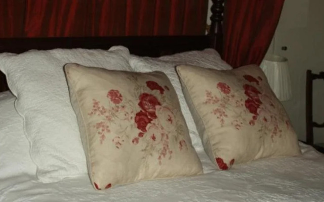 Chequers Hotel